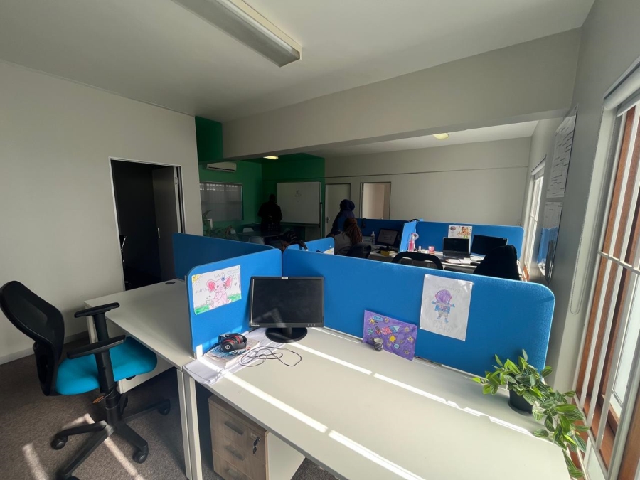 To Let Commercial Property for Rent in Berea Eastern Cape